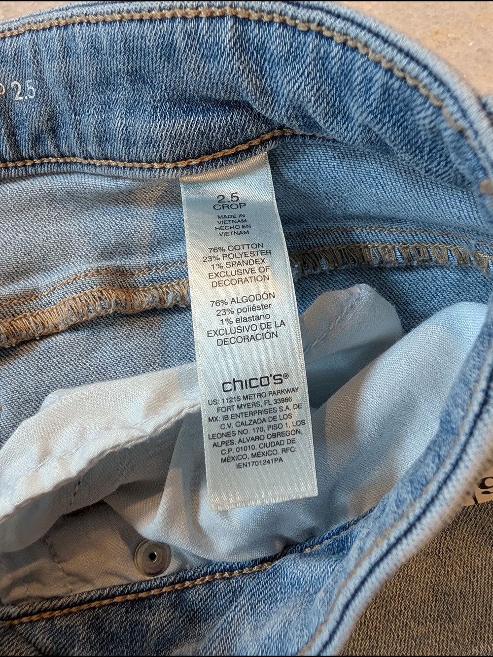 Chico's Perfect Stretch Girlfriend Straight Leg Cropped Jeans With Embellished H - Picture 6 of 8